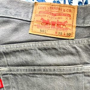 Levi's 501 Jeans